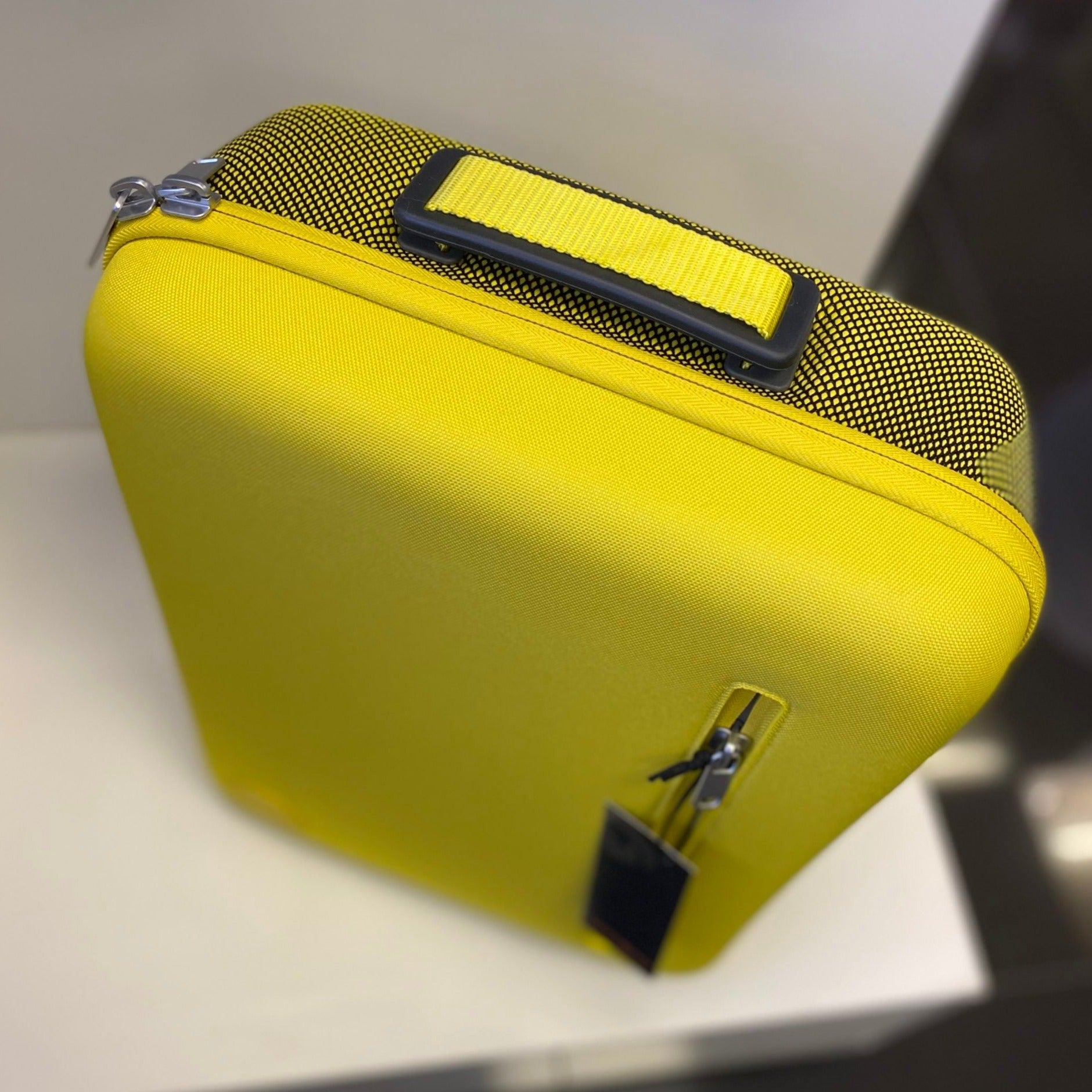 Samsonite 2024 yellow backpack